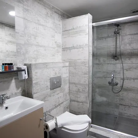Hotel La Fortuna Taksim 2*
