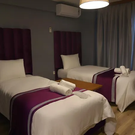Hotel Ars Taxim 2*
