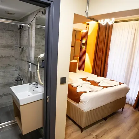 Hotel La Fortuna Taksim Istanboel